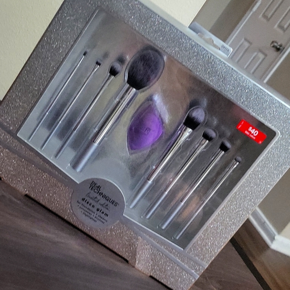 Real Techeniques Limited Edition brush set